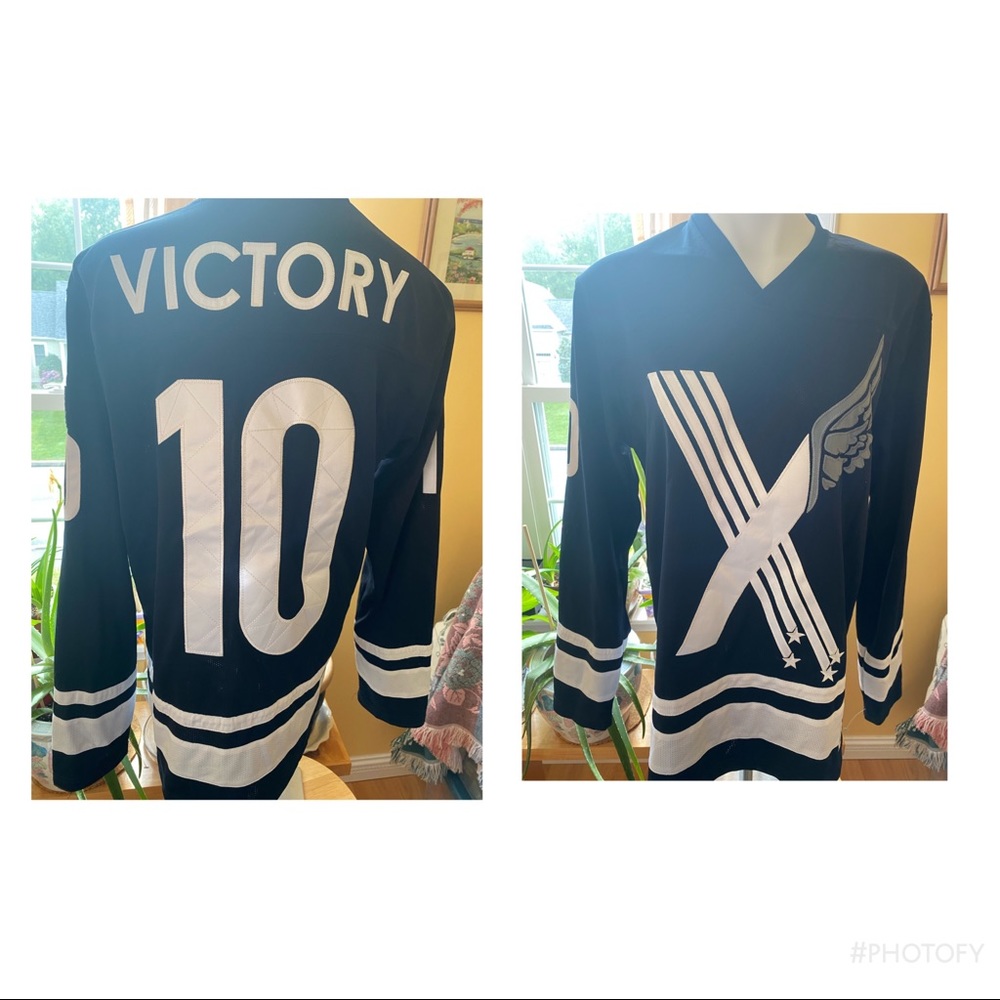 Victory jersey